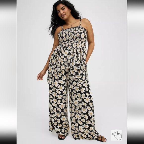 NWOT Floral Pull-On Wide Leg Pant - Picture 3 of 8